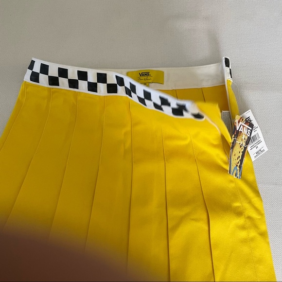 VANS X TIERRA WHACK PLEATED SKIRT Size 25 - Picture 7 of 7